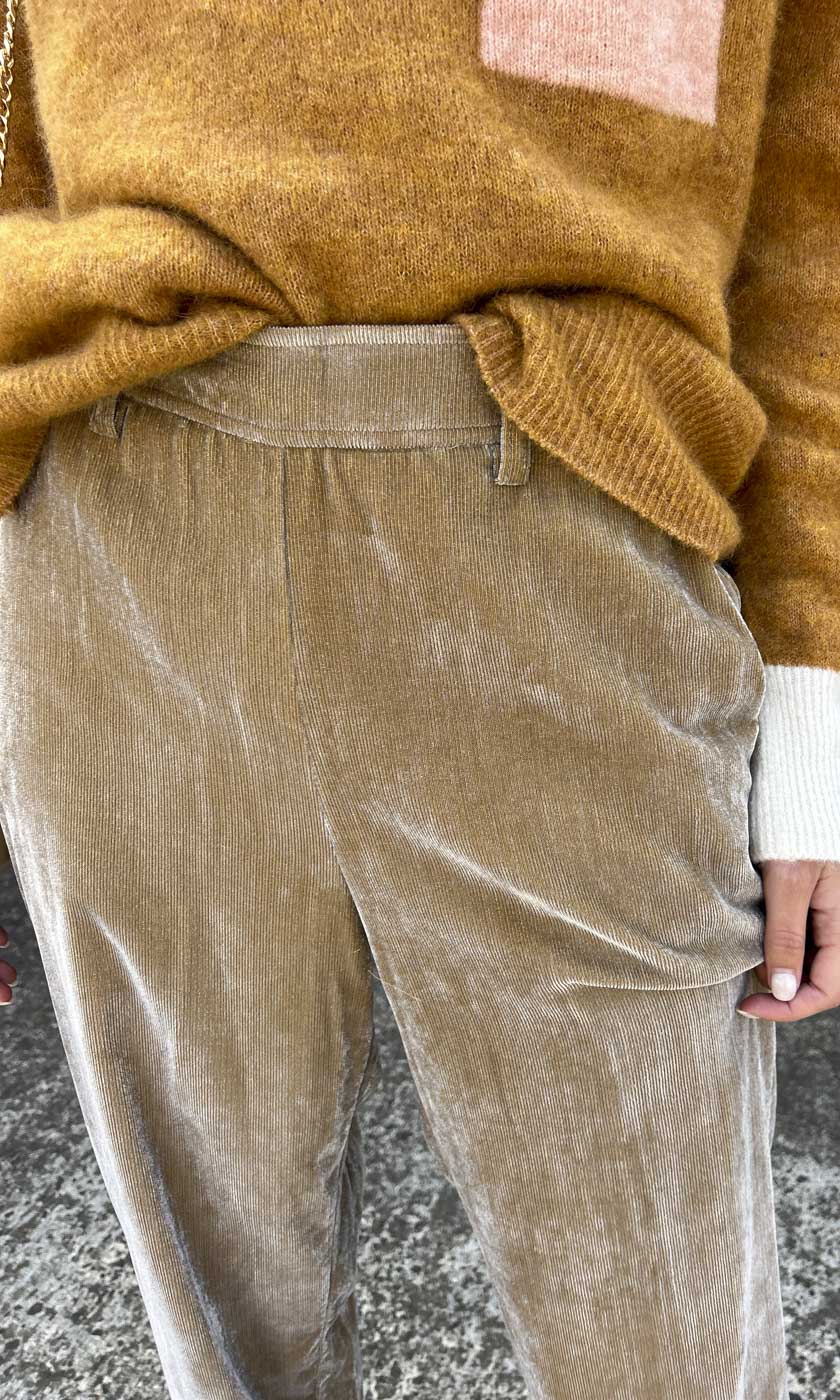 Momoni Vischio Velvet Cord Trousers