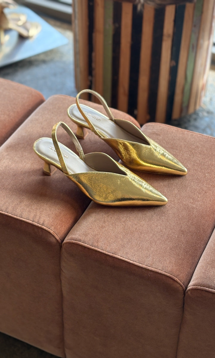 Hoss Jezebel Super Point Slingback - Cracked Gold
