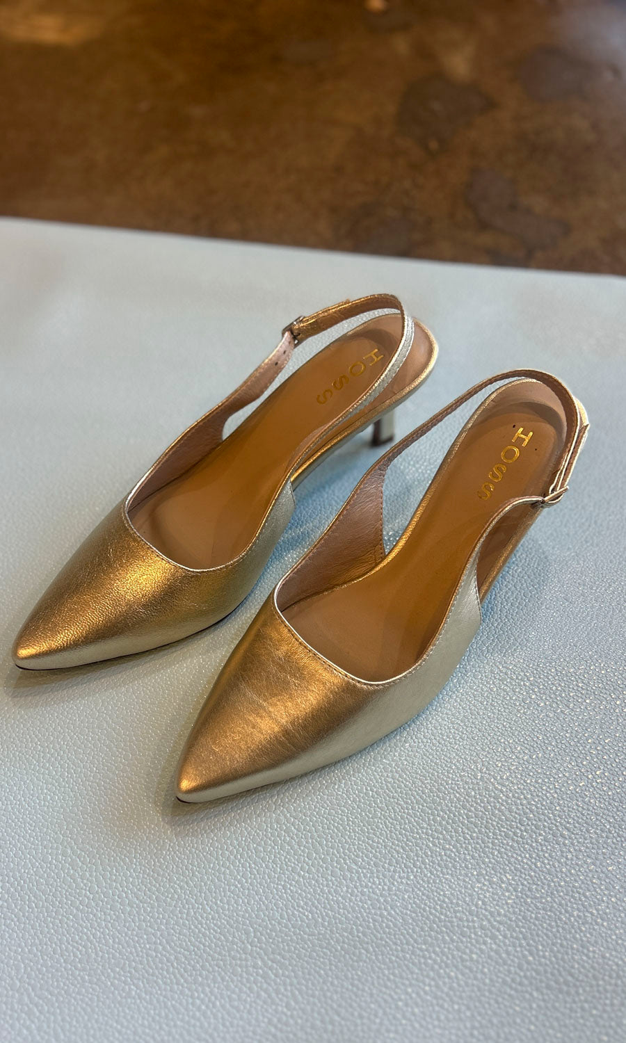 hoss Gold Leather Slingback Kitten Heels, 38 hoss Gold Leather Slingback Kitten Heels, 38