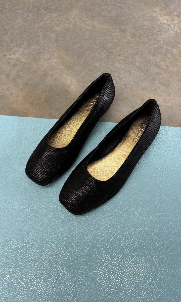 hoss Estelle Flat - Black Glomesh Leather