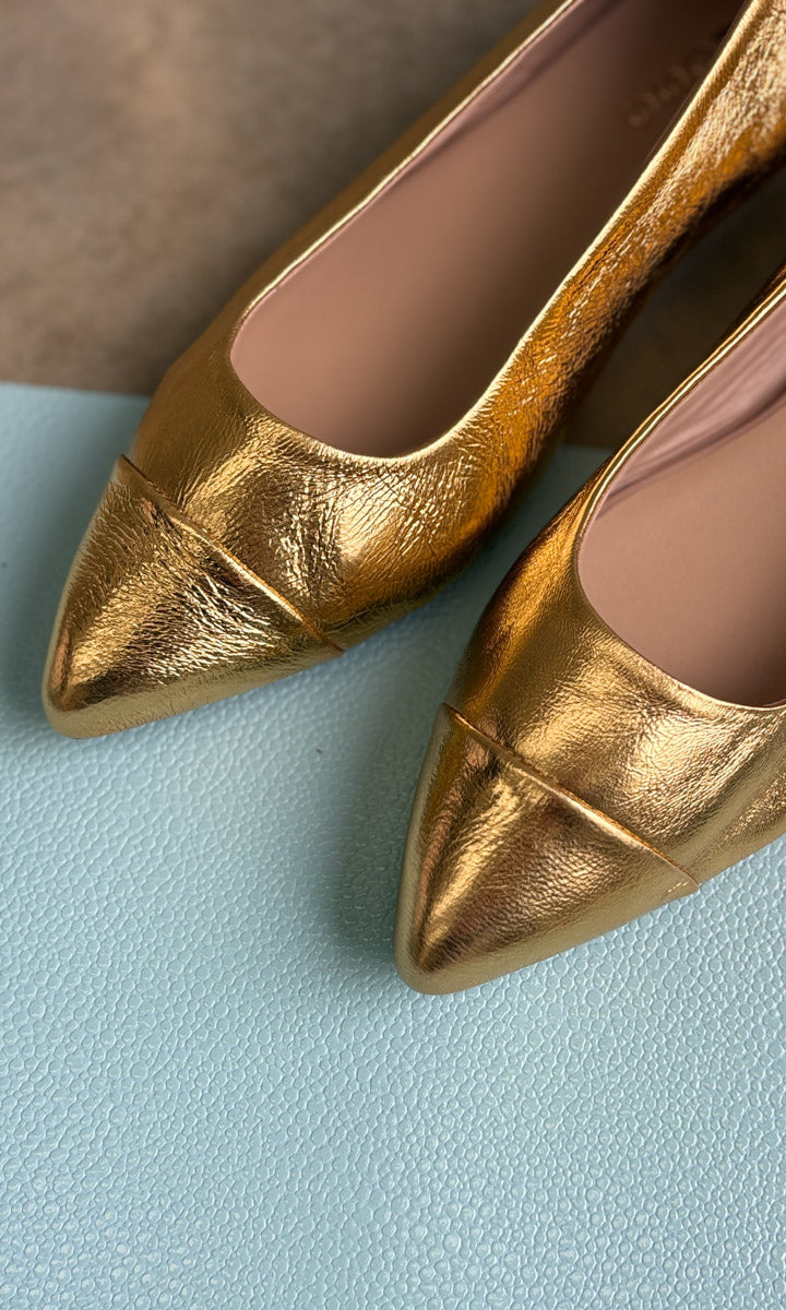 hoss Metric Point Toe Flats - Cracked Gold Leather