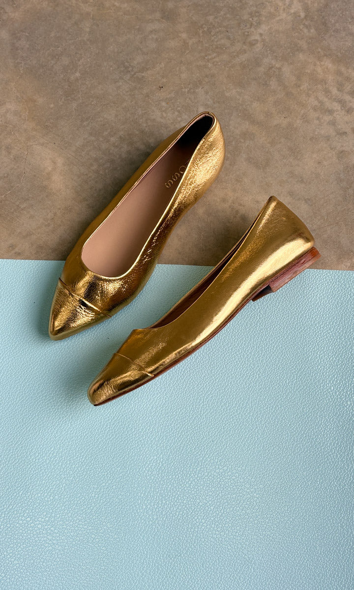 hoss Metric Point Toe Flats - Cracked Gold Leather