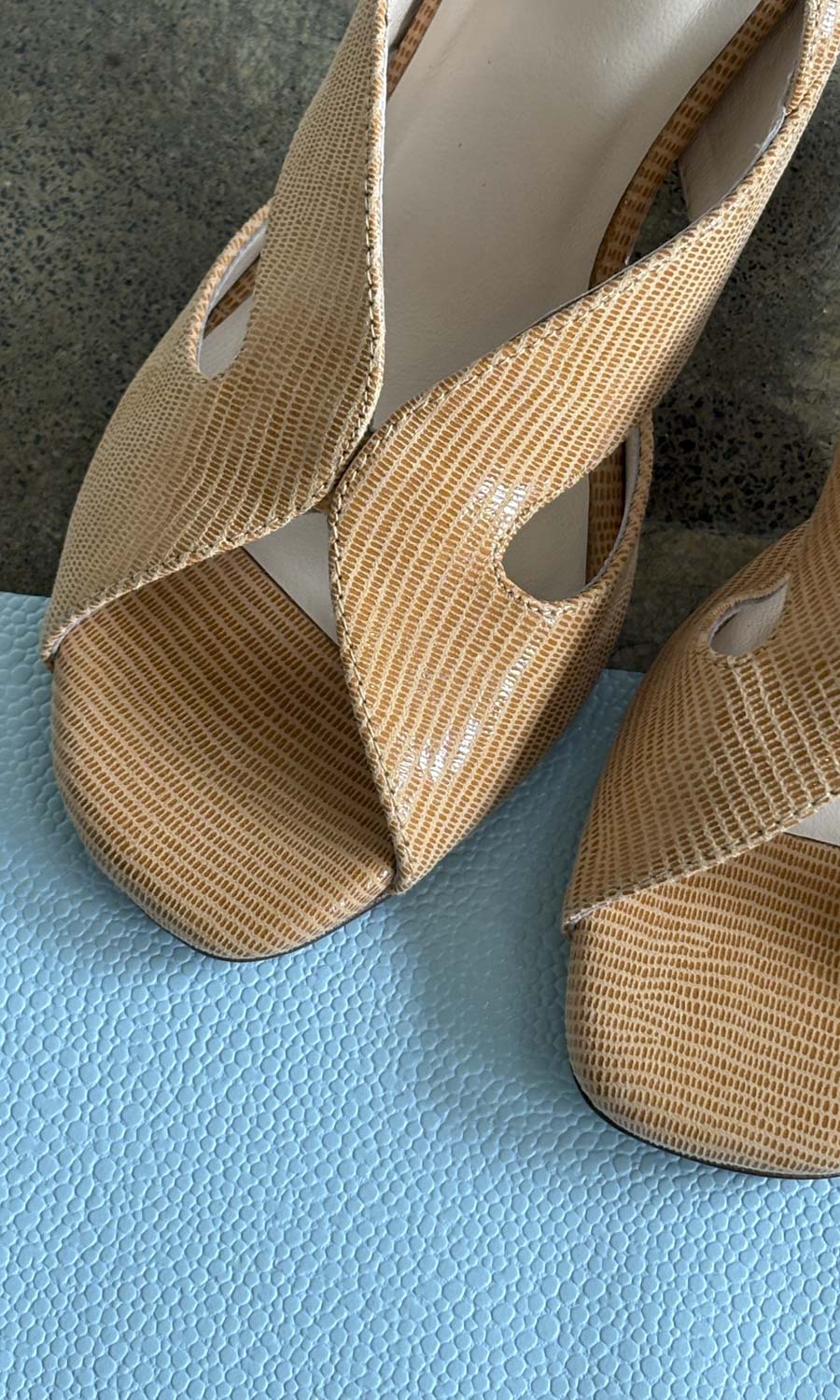 hoss Capri Heel - Honey Glowmesh Leather