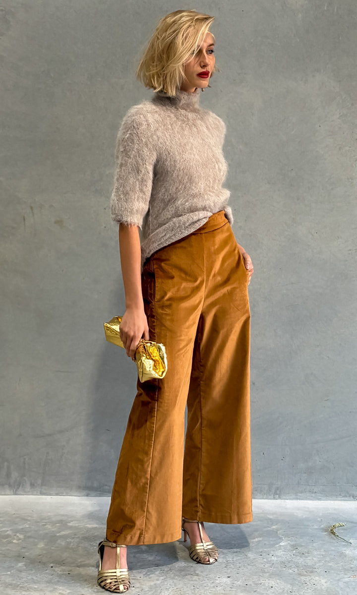 Second Female Quartir Knit