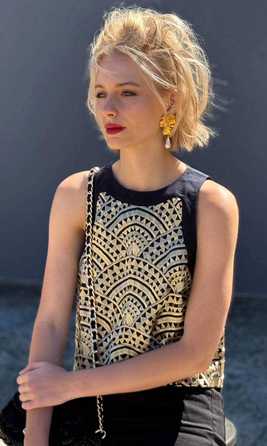 Archaic Kori Labyrinth Tank - Gold/Black