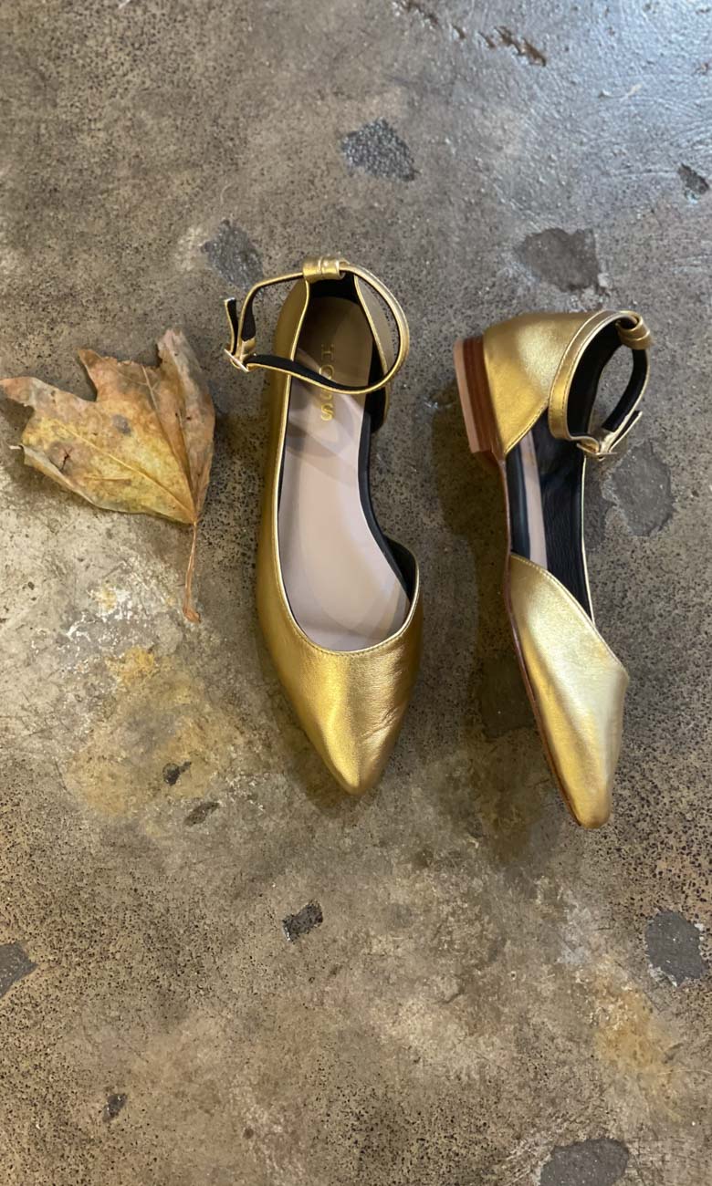 HOSS Gold Leather Point Toe Flat