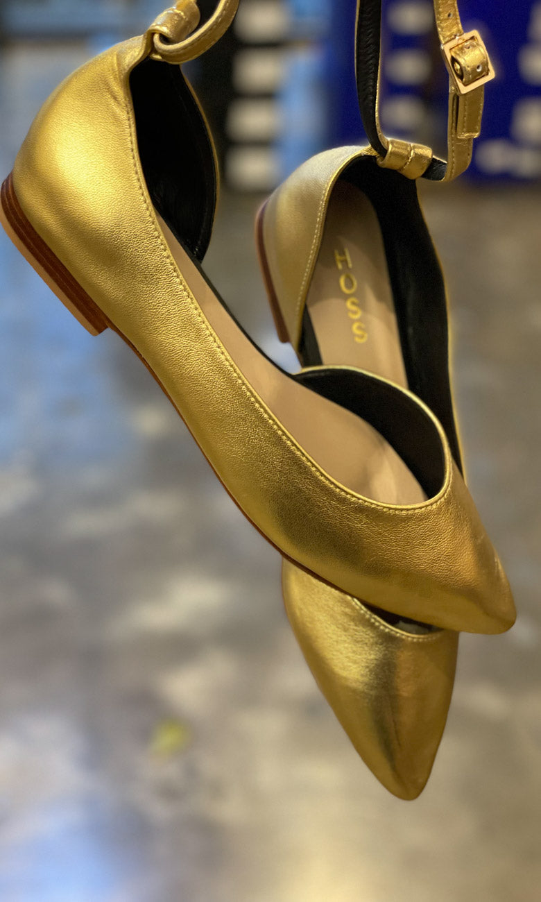 HOSS Gold Leather Point Toe Flat hoss