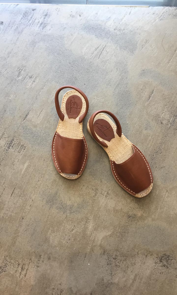 Importante Sandals - Tan - HOSS